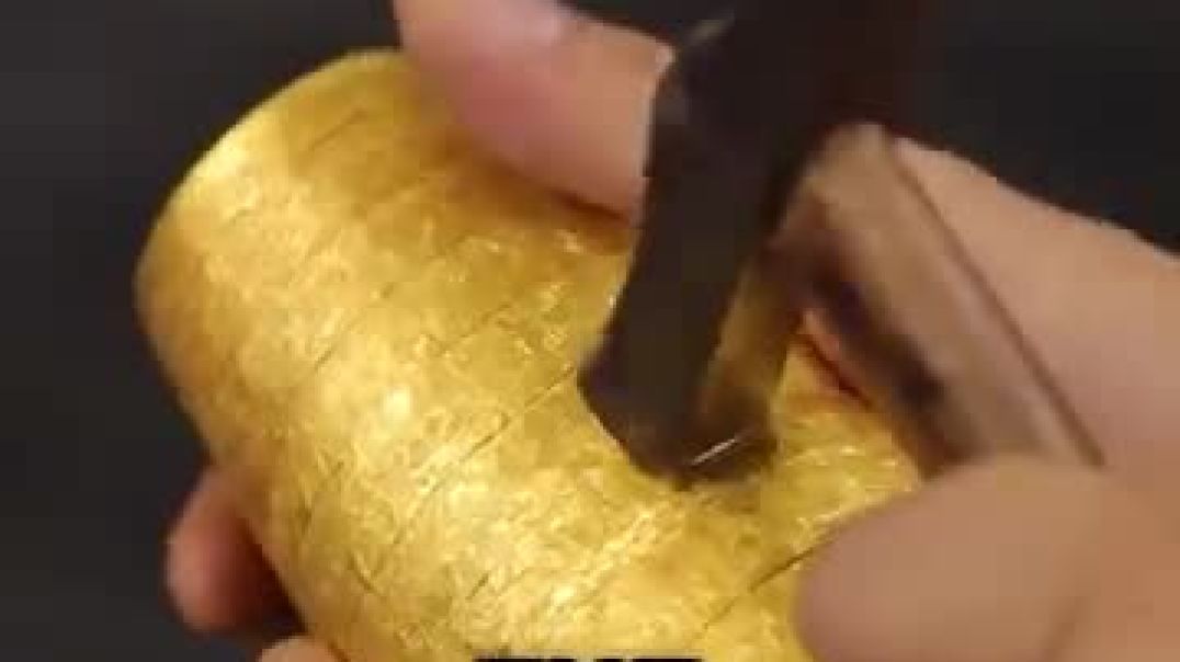 ⁣How They Stretched Gold 5000 Years Ago